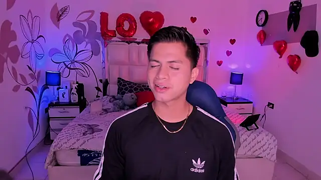 Niicky1  online show from February 16, 2025, 8:33 pm