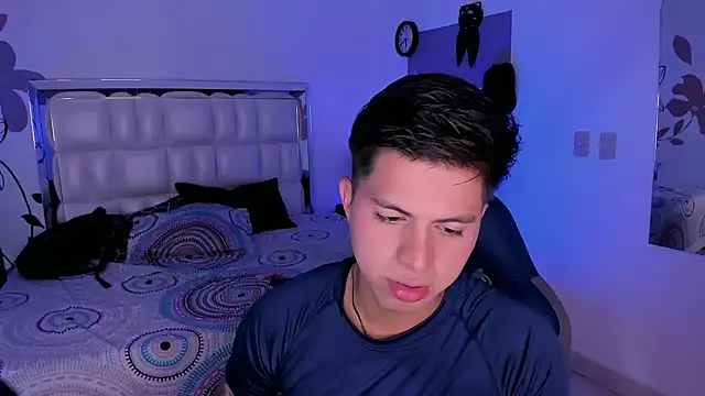 Niicky1  online show from February 26, 2025, 9:27 pm