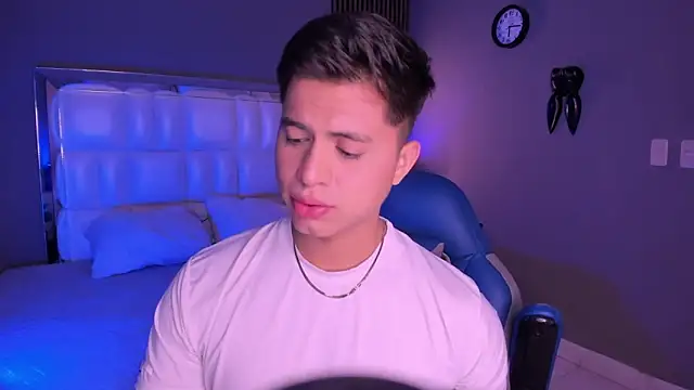 Niicky1  online show from September 9, 2025, 8:41 pm