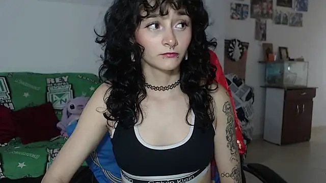 kitty22  online show from December 13, 2024, 3:00 pm