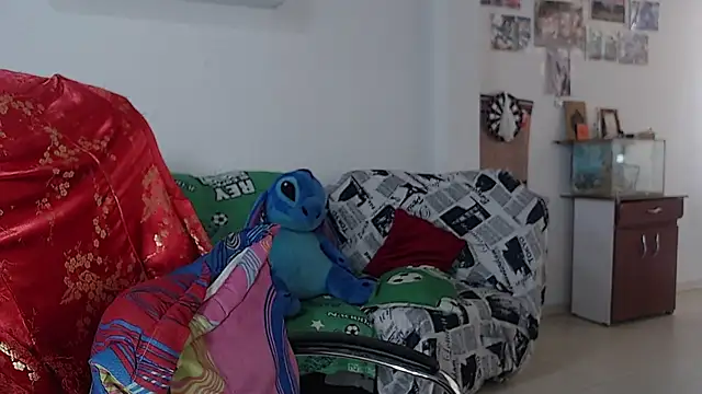 kitty22  online show from December 14, 2024, 1:59 pm