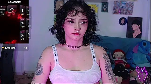 kitty22  online show from November 8, 2025, 7:23 pm