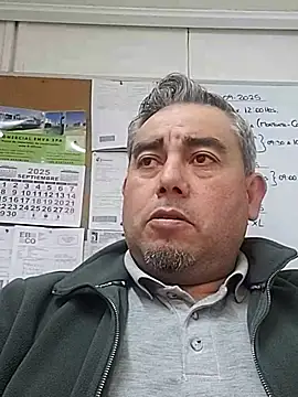 Snapshot of Manolete007x chatting on September 30, 2025, 11:21 pm Manolete007x online show from September 30, 2025, 11:21 pm