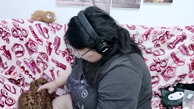 Snapshot of Nadine_asian chatting on February 25, 2026, 4:00 am Nadine asian online show from February 25, 2026, 4:00 am