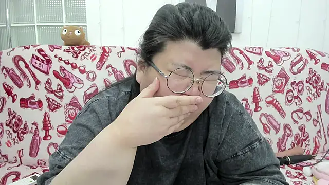 Snapshot of Nadine_asian chatting on May 15, 2026, 1:23 am Nadine asian online show from May 15, 2026, 1:23 am