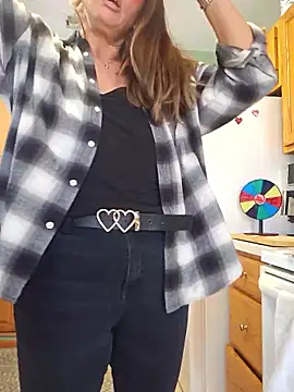 Snapshot of Erotic_and_Exotic chatting on February 11, 2026, 8:25 pm Erotic and Exotic online show from February 11, 2026, 8:25 pm