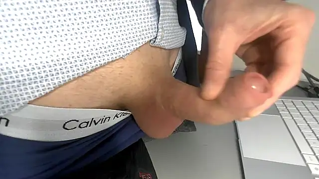 Snapshot of sperma_tributes chatting on February 12, 2026, 7:58 am sperma tributes online show from February 12, 2026, 7:58 am