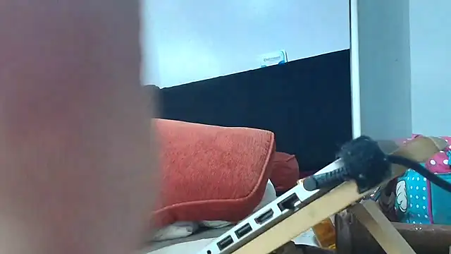 kendalkitty1 online show from March 3, 2026, 4:07 am