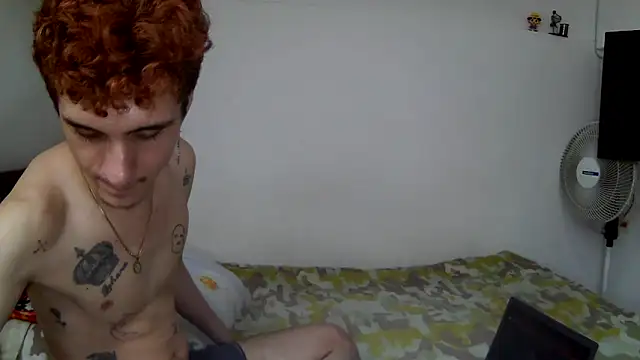 Snapshot of TheKing6ix9ine69 chatting on December 14, 2024, 5:40 am TheKing6ix9ine69 online show from December 14, 2024, 5:40 am