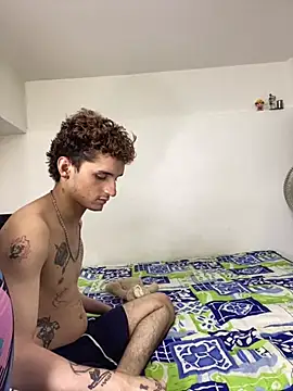 Snapshot of TheKing6ix9ine69 chatting on January 31, 2025, 3:41 am TheKing6ix9ine69 online show from January 31, 2025, 3:41 am