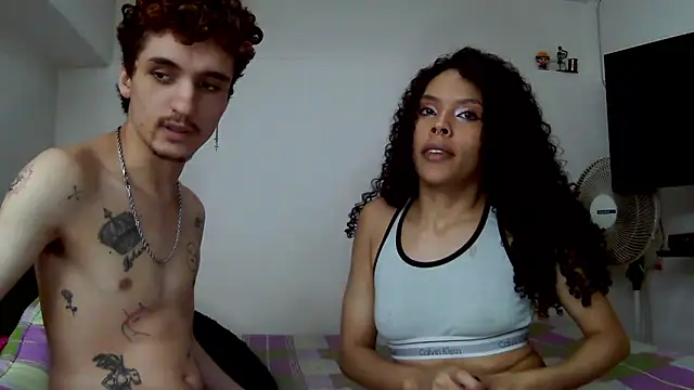 Snapshot of TheKing6ix9ine69 chatting on March 2, 2025, 11:31 pm TheKing6ix9ine69 online show from March 2, 2025, 11:31 pm