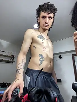 Snapshot of TheKing6ix9ine69 chatting on January 6, 2026, 9:13 am TheKing6ix9ine69 online show from January 6, 2026, 9:13 am