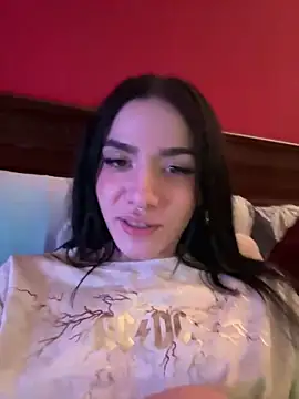 ShannonShanny online show from December 17, 2024, 9:49 pm