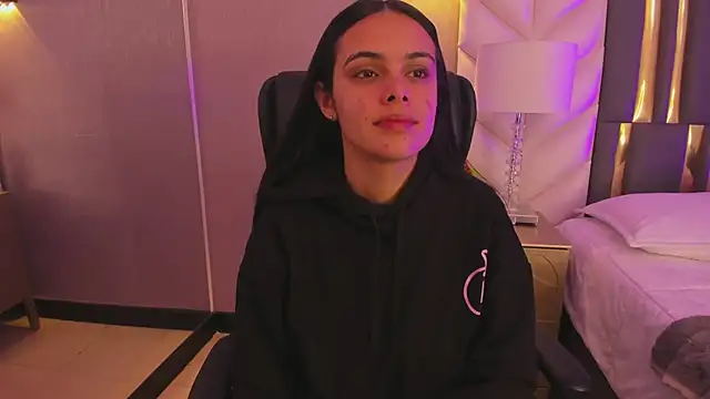 ChloeHarper  online show from February 7, 2026, 11:36 am