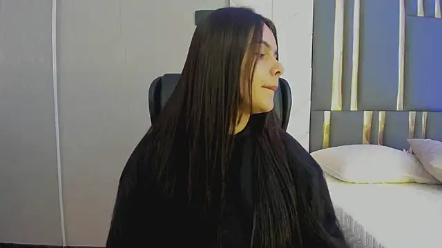 Snapshot of ChloeHarper_ chatting on June 27, 2026, 12:22 pm ChloeHarper online show from June 27, 2026, 12:22 pm