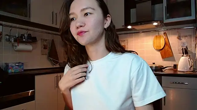 Kelly Yon online show from March 14, 2025, 7:12 pm