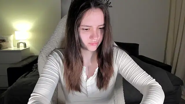 Snapshot of Sonia_moon_ chatting on March 23, 2025, 2:04 am Sonia moon online show from March 23, 2025, 2:04 am