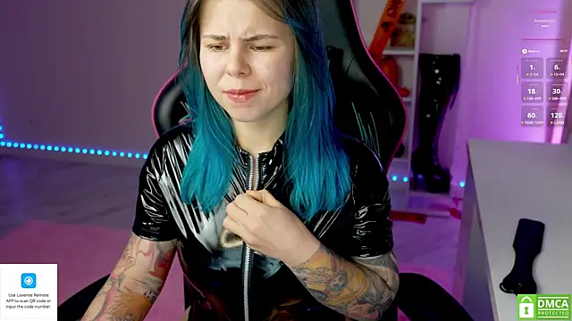 Latex Kitty online show from October 10, 2025, 3:44 pm