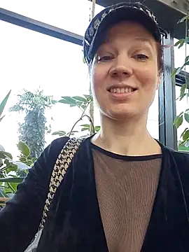 Exhibitionsplit online show from January 15, 2026, 11:04 am