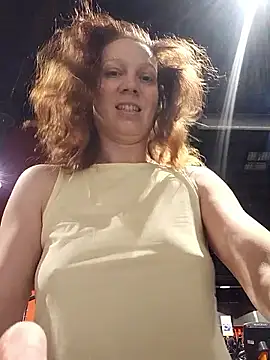 Exhibitionsplit online show from February 14, 2026, 10:28 pm