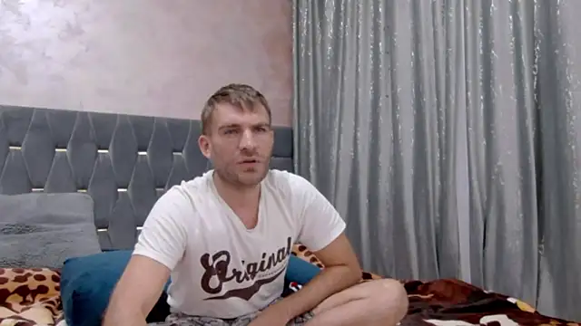 10in deluxe online show from October 9, 2025, 8:12 am