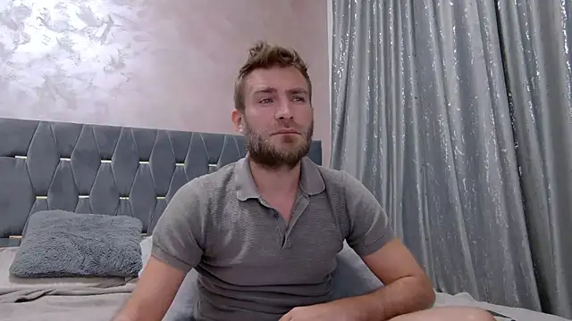 10in deluxe online show from December 1, 2025, 3:39 pm