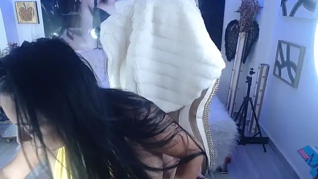 perlasharick 3 online show from January 24, 2025, 1:36 pm