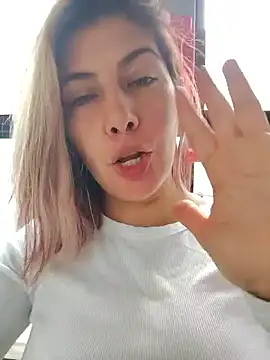 scarlett moore online show from September 17, 2025, 1:13 pm