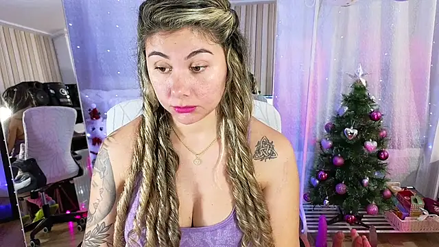 Snapshot of Tawny_cox chatting on December 18, 2025, 10:10 am Tawny cox online show from December 18, 2025, 10:10 am