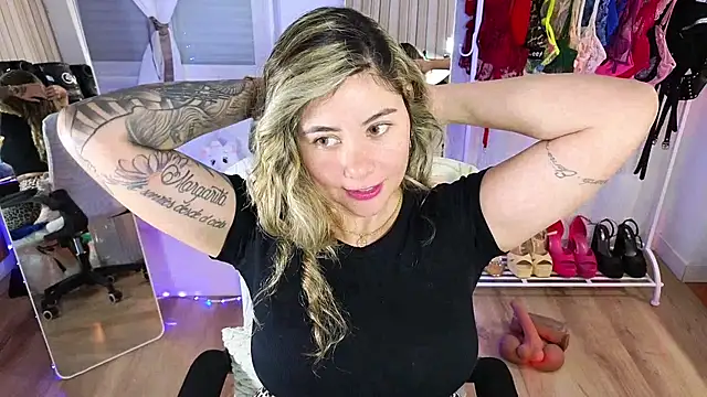 Snapshot of Tawny_cox chatting on January 14, 2026, 9:26 am Tawny cox online show from January 14, 2026, 9:26 am