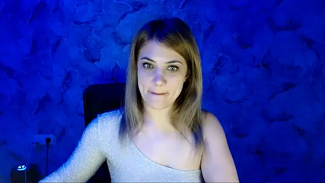 Snapshot of nika_gold1 chatting on April 12, 2026, 3:17 pm nika gold1 online show from April 12, 2026, 3:17 pm