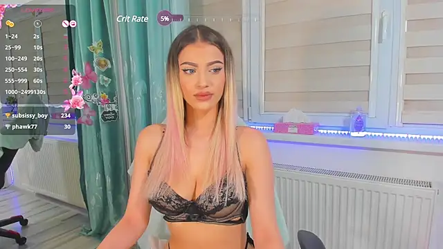 HarleyOuinn online show from December 21, 2024, 9:36 pm