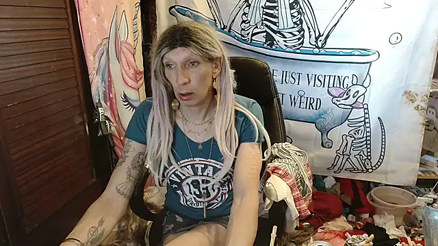 Snapshot of Ombeline1 chatting on March 28, 2026, 12:16 pm Ombeline1 online show from March 28, 2026, 12:16 pm