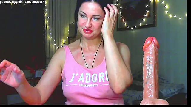 hornymommy69  online show from December 21, 2024, 9:15 pm