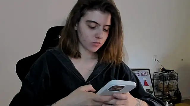 emmamurrr online show from December 21, 2024, 8:32 pm