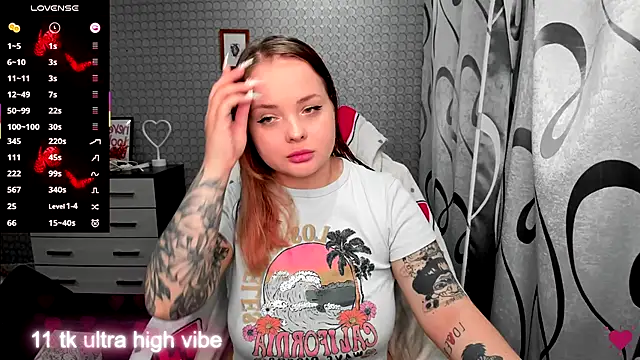 flower sarah  online show from November 13, 2025, 6:23 am