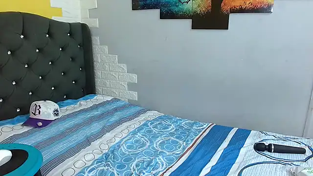 isabeautyx19 online show from October 4, 2025, 3:37 am