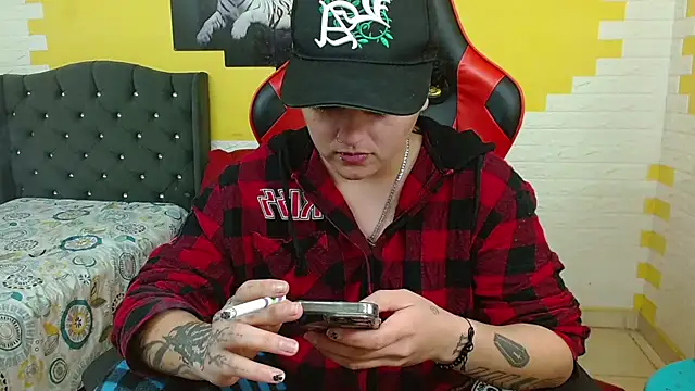 isabeautyx19 online show from March 3, 2026, 5:57 am