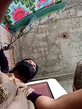 Mamta Chaterjee online show from November 27, 2025, 2:35 am