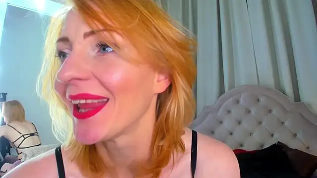 SquirtyAlisa online show from September 18, 2025, 2:19 pm