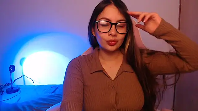 lalawhitte online show from October 27, 2025, 10:14 pm