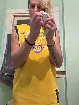 Cutetrans90 online show from December 18, 2025, 7:58 am