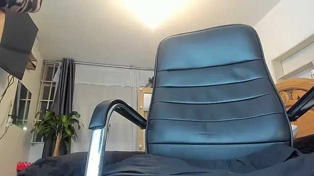 pollet brown online show from December 22, 2025, 12:40 am