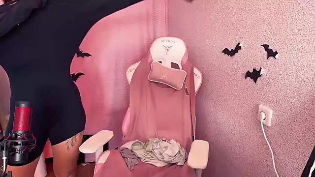 Katrin  kiss online show from October 29, 2025, 8:27 am