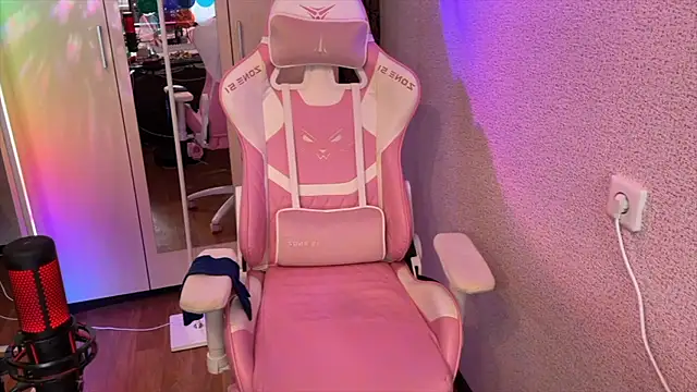 Katrin  kiss online show from January 13, 2026, 9:36 am