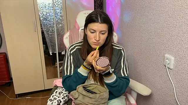 Snapshot of Katrin__kiss chatting on May 4, 2026, 5:20 pm Katrin kiss online show from May 4, 2026, 5:20 pm