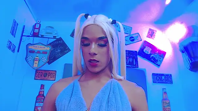 SARA VAL3NTINA  online show from January 1, 2025, 1:05 pm