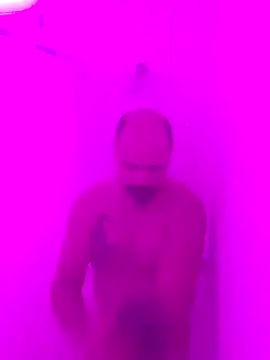 KrazyLegz online show from December 4, 2024, 2:20 am