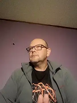 hairy orbite online show from October 7, 2025, 6:10 am