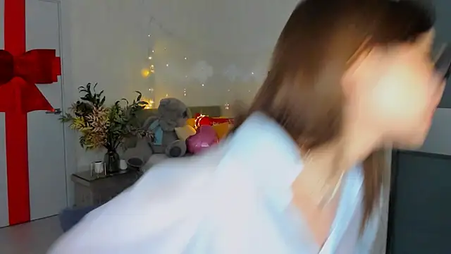 ContinentOfTranquility online show from February 18, 2025, 10:36 pm